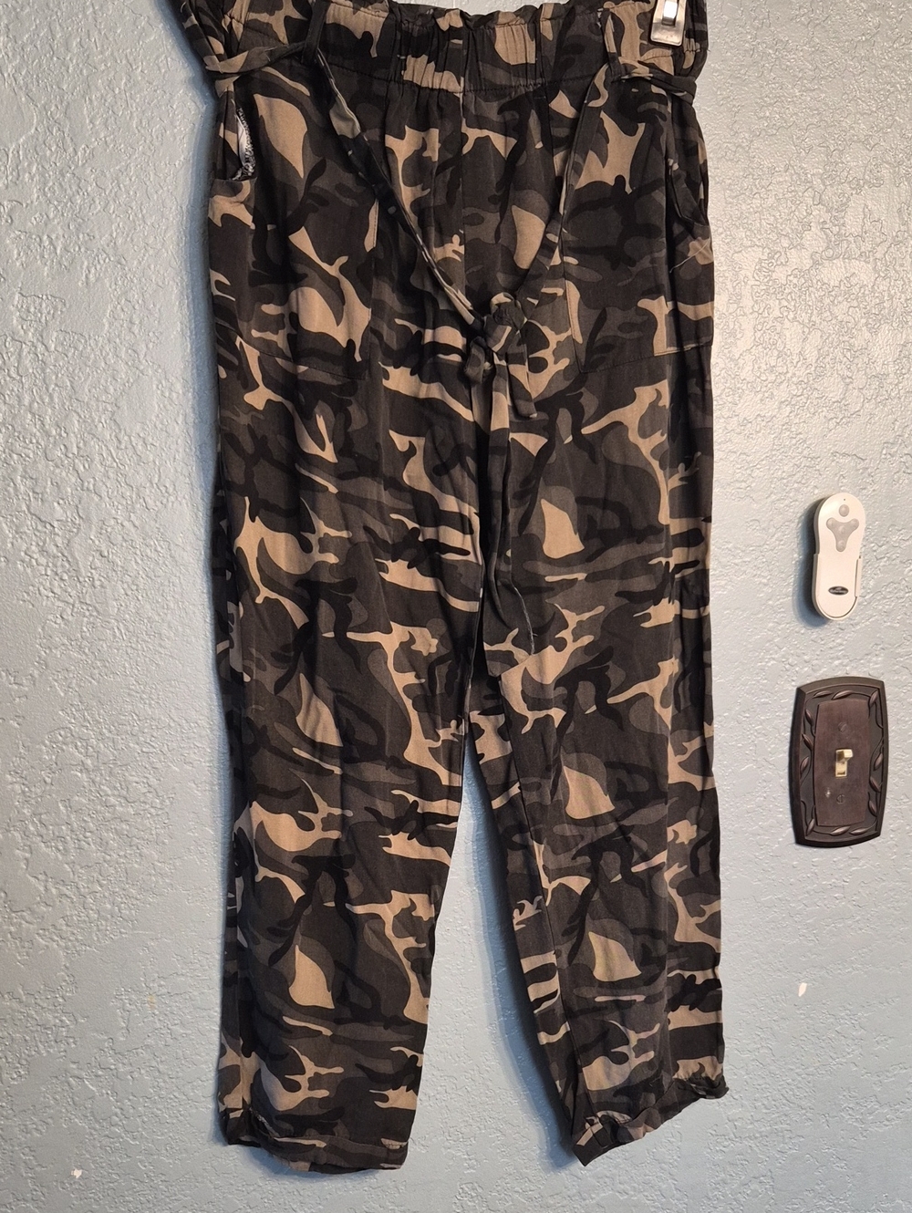Shinestar Black & Tan Camo Cropped Drawstring Pants
